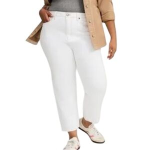 TORRID BOYFRIEND STRAIGHT VINTAGE STRETCH WHITE CROPPED JEANS SZ 24R